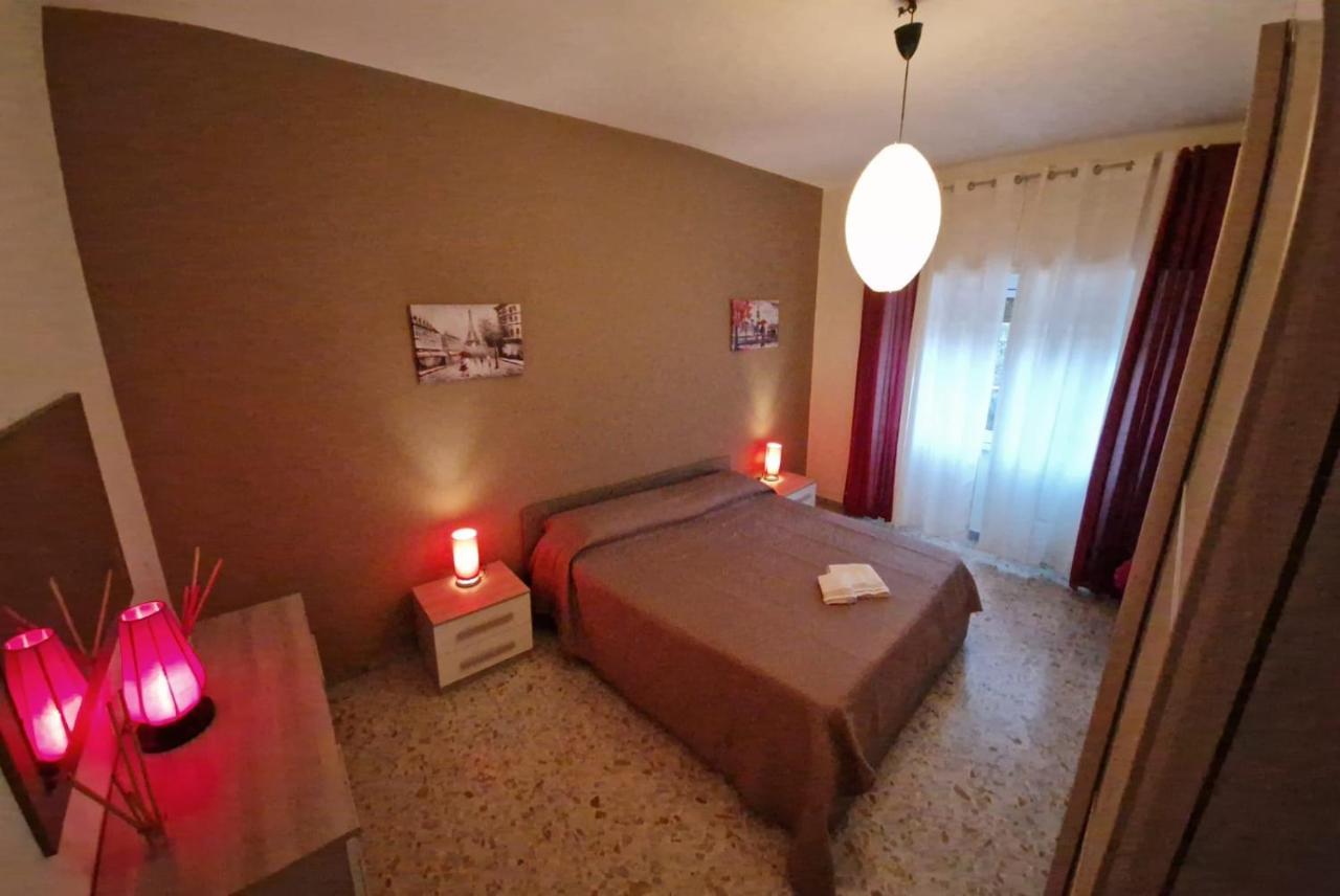 Holiday Home Telese Roma Bagian luar foto