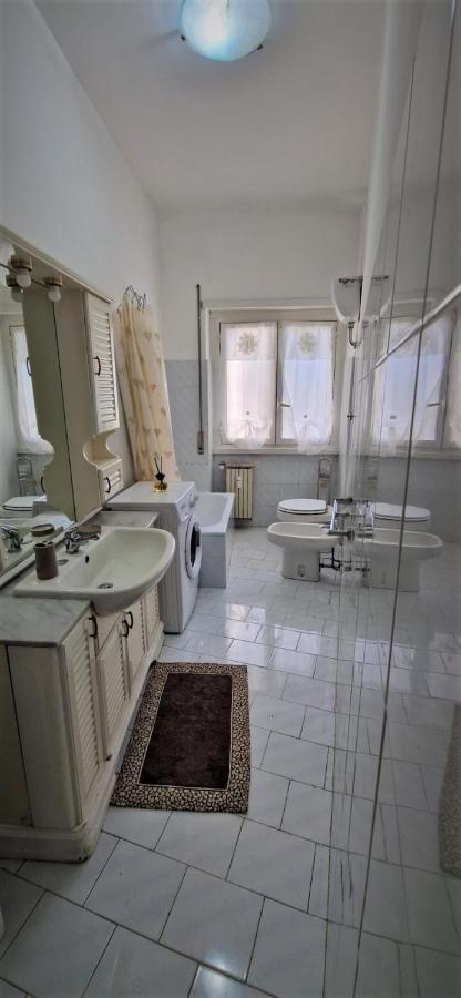 Holiday Home Telese Roma Bagian luar foto