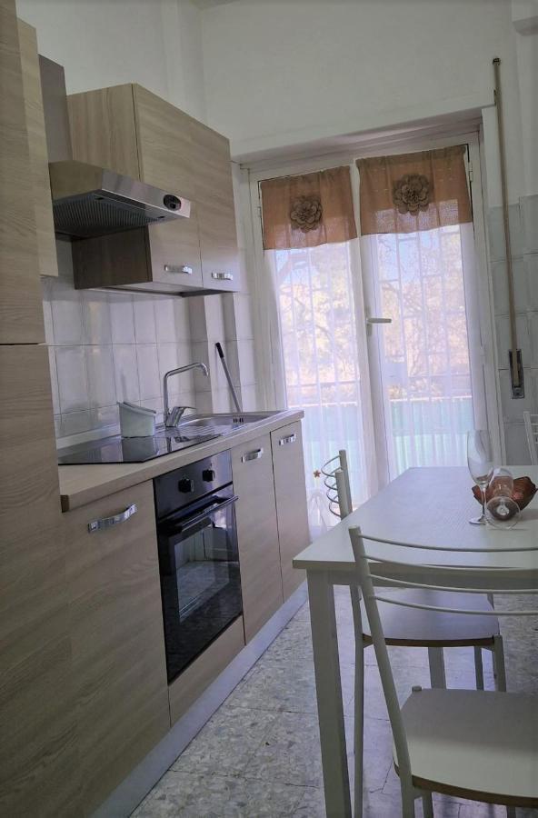 Holiday Home Telese Roma Bagian luar foto